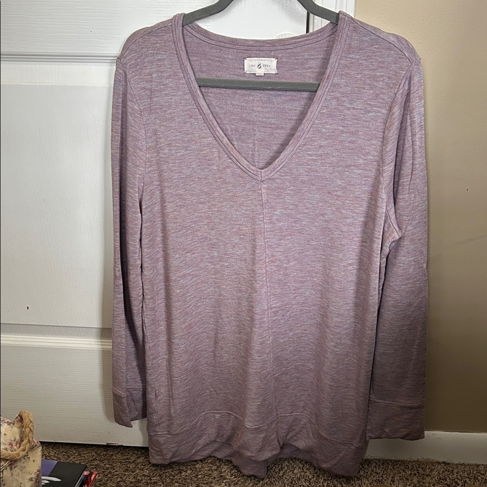 Lou & Grey Heathered Lavender V-Neck Long Sleeve Top